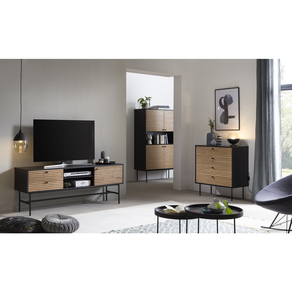 Dressoir eikenfineer zwart 100x40x155 cm