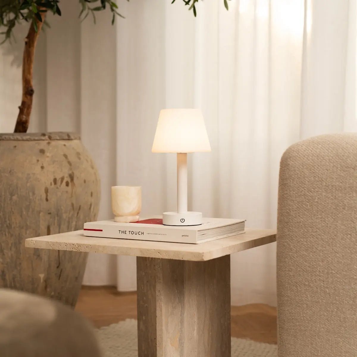 Tafellamp Zoë wit hout oplaadbaar dimbaar USB-C