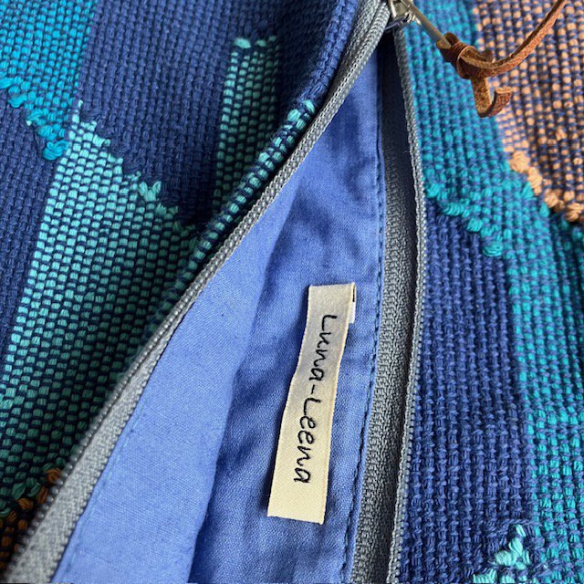 Make-uptasje blauw geweven Dhaka katoen