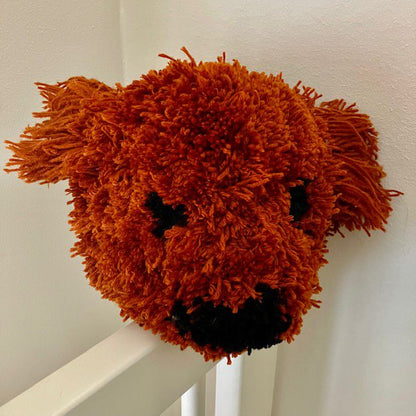 Trofeekop hond terrabruin wol 18x23x30 cm
