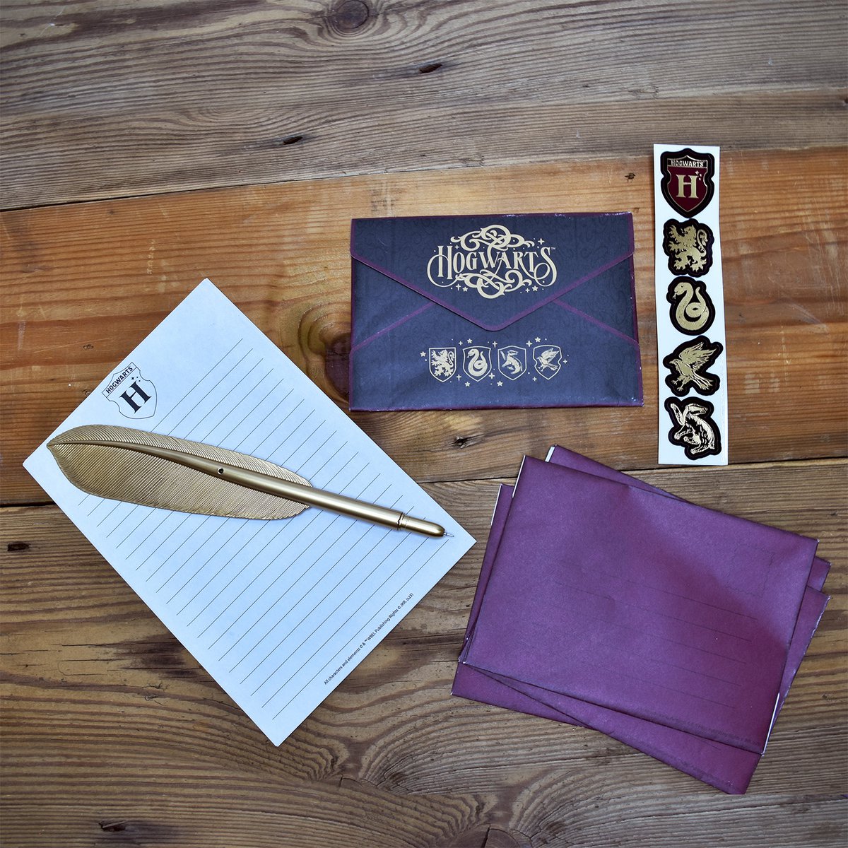 Harry Potter - Tie Set incl. Feather Pin