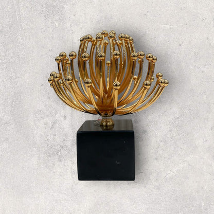 Bloemdecoratie metaal goud zwart 26x23 cm