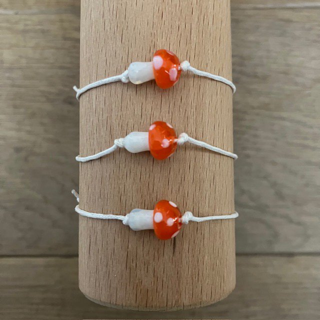 Luna Leena Kinderarmband Paddestoel Oranje Handgemaakt Nepal
