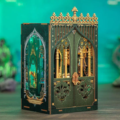 Cutebee, 3D Booknook, The Darkness Hernarium, CWGA202, 11,5x10x17cm