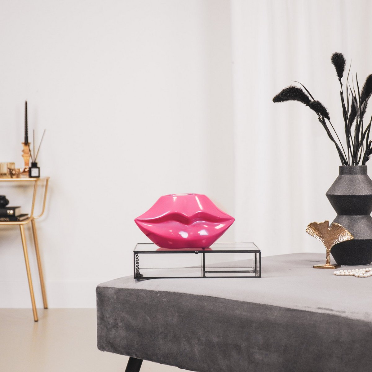Vaas keramiek neon roze 21x19x11 cm