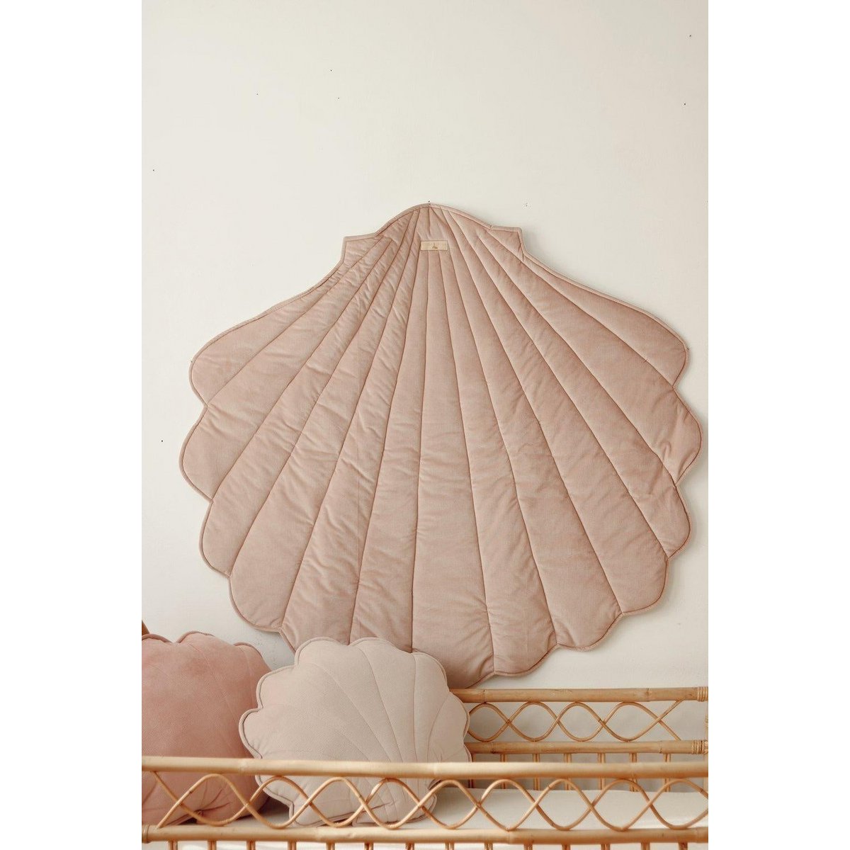 Poederroze Fluwelen Schelpmat Voor Zomer Picknick En Thuis