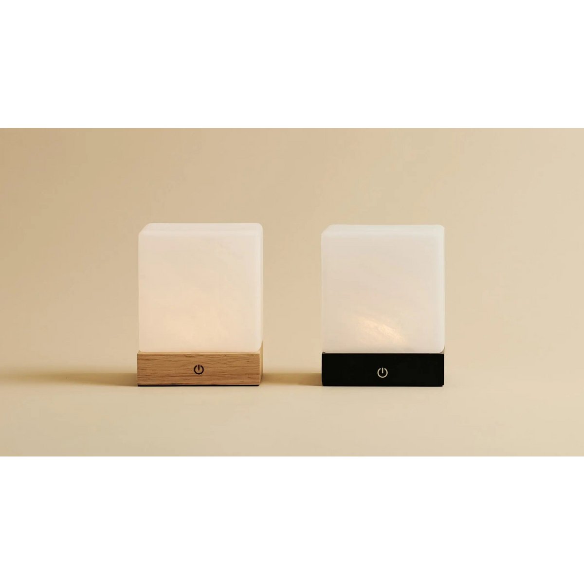 Draadloze tafellamp rubberwood glas zwart 12x15 cm