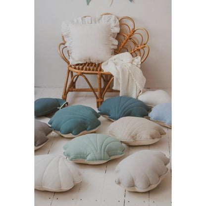 "Pigeon Gray" linnen shell -kussen