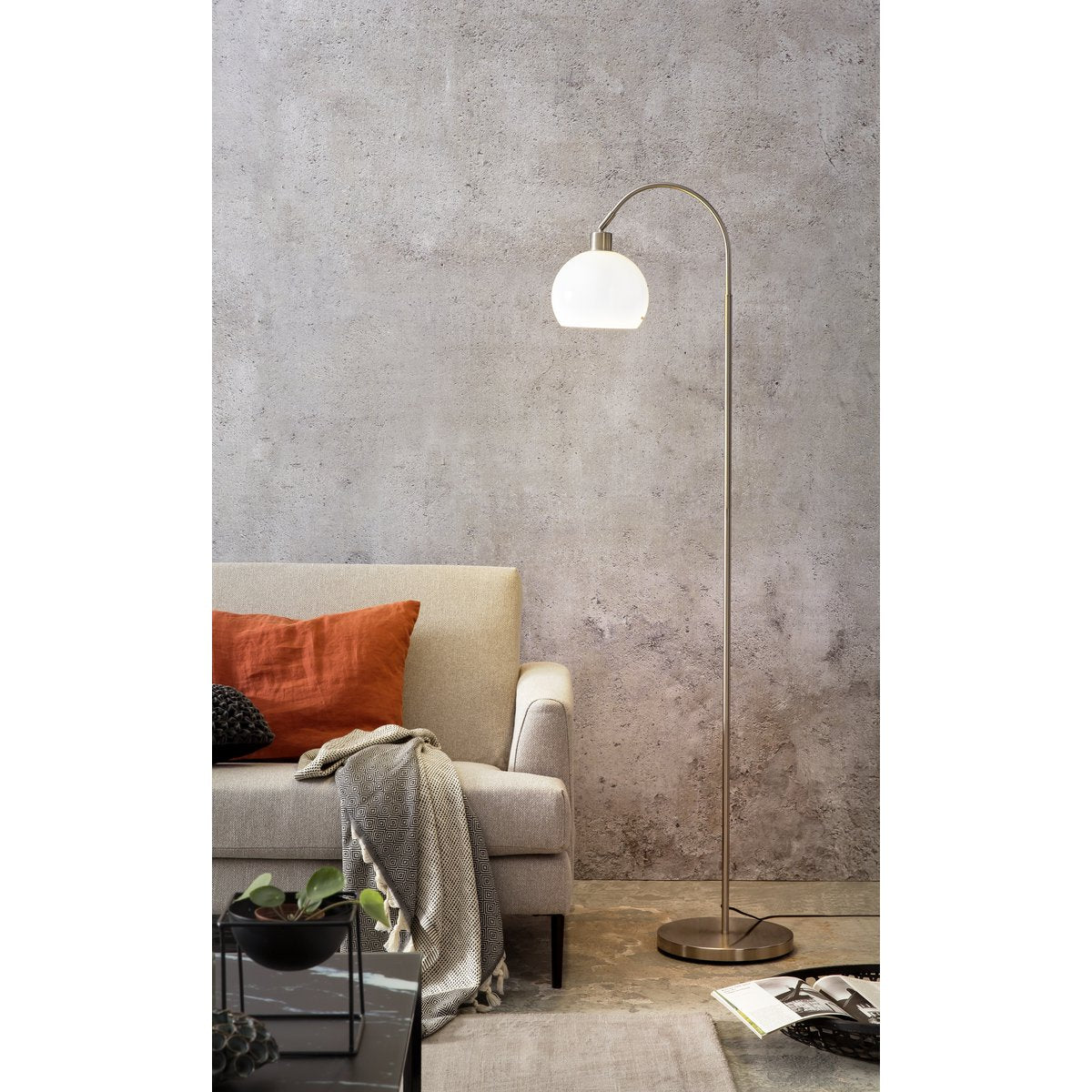 Vloerlamp metaal kunststof kap 153 cm zilver wit
