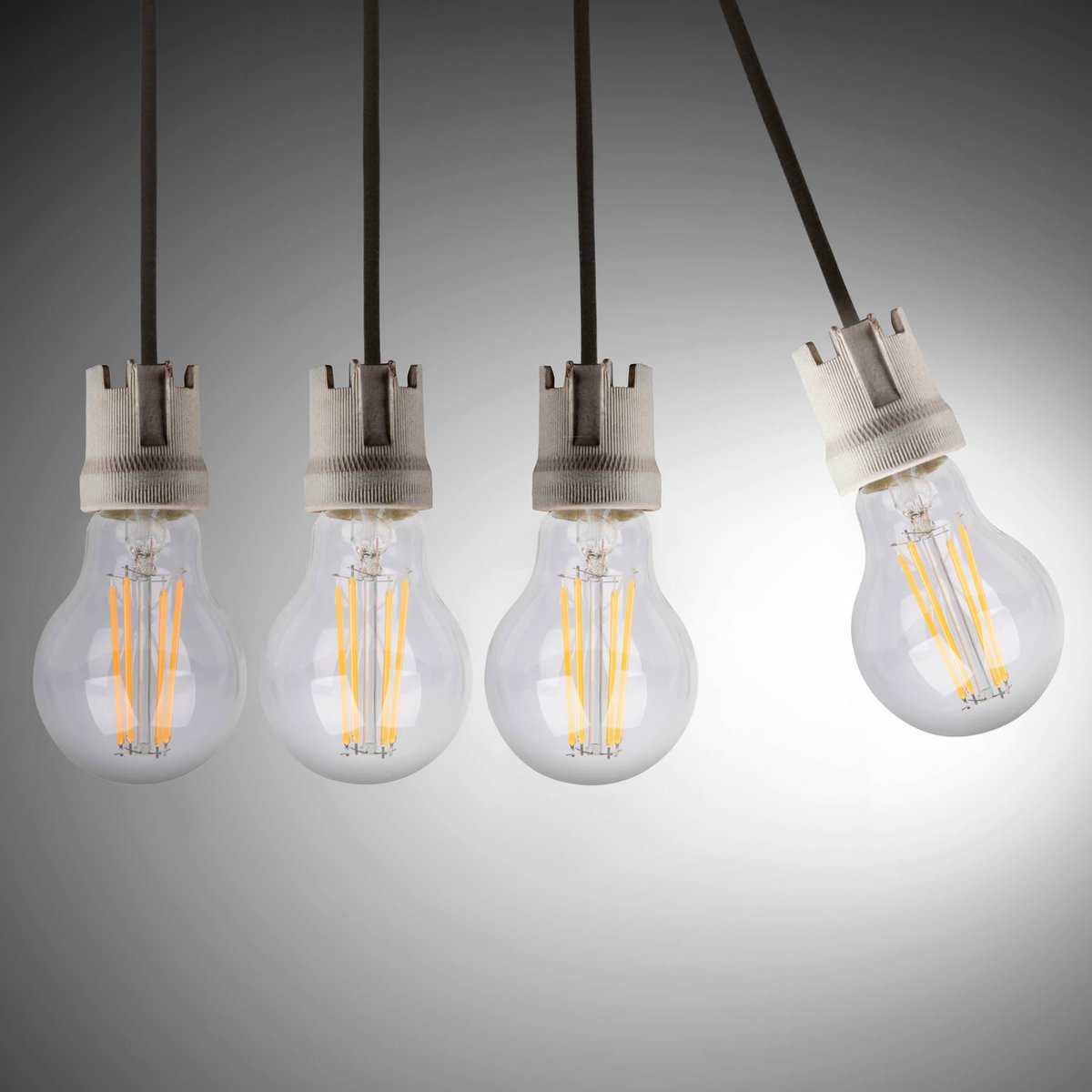 LED filamentlamp E27 8W helder metaal glas 6 cm