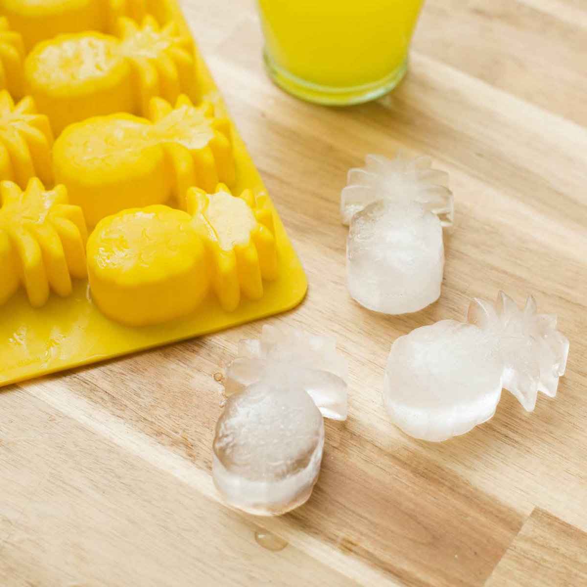 Ijsblokjesmal ananas 8 stuks geel siliconen