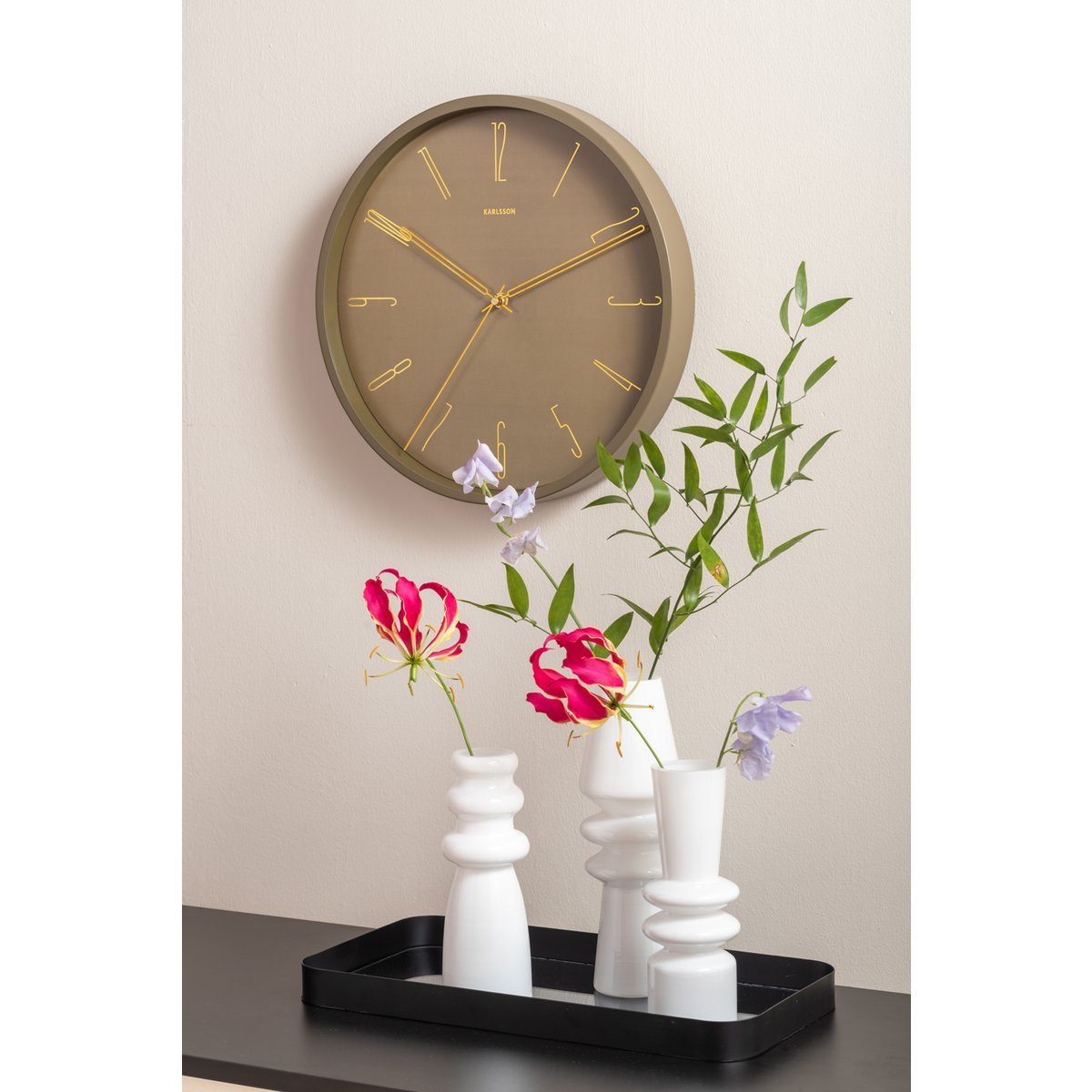 Wandklok Karlsson Belle Numbers 40 cm