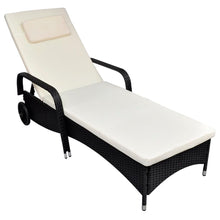 Ligbed Met Kussen En Wieltjes Poly Rattan Zwart