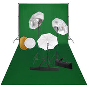 Fotostudioset met lampen, paraplu's en achtergrond