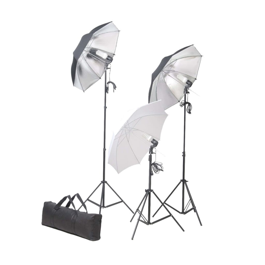 Fotostudioset met lampen, paraplu's, achtergrond en reflector
