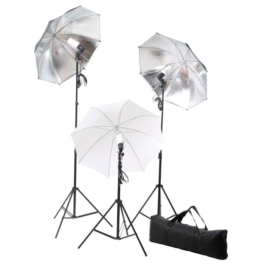 Fotostudioset met lampen, paraplu's, achtergrond en reflector