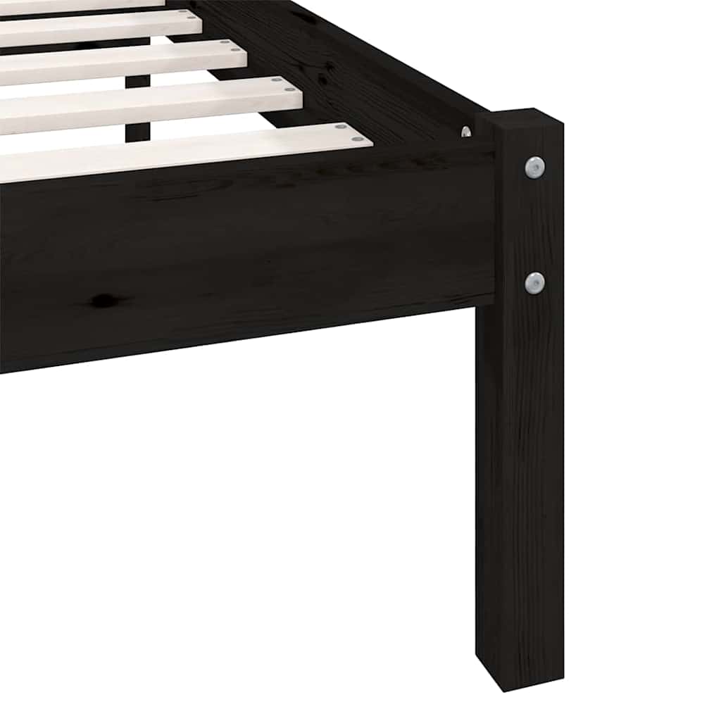 Bedframe massief grenenhout zwart 140x200 cm