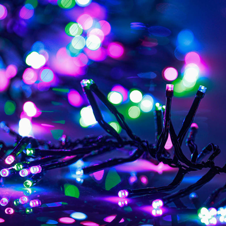 Lichtslinger cluster met 3000 LED's pastel meerkleurig 23 m PVC 23 m Pastel meerkleurig en donkergroen