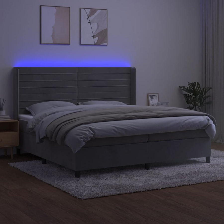 Boxspring Met Matras En Led Fluweel Lichtgrijs 200 x 200 cm Horizontale strepen