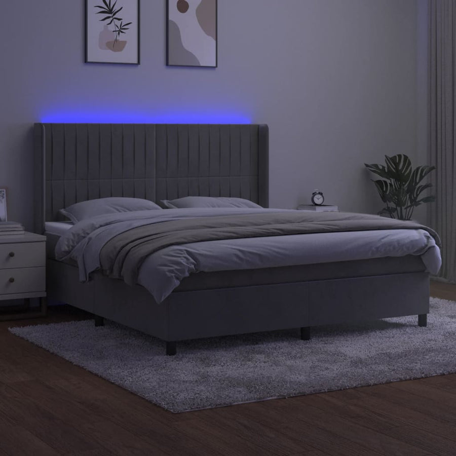 Boxspring Met Matras En Led Fluweel Lichtgrijs 180 x 200 cm Verticale strepen