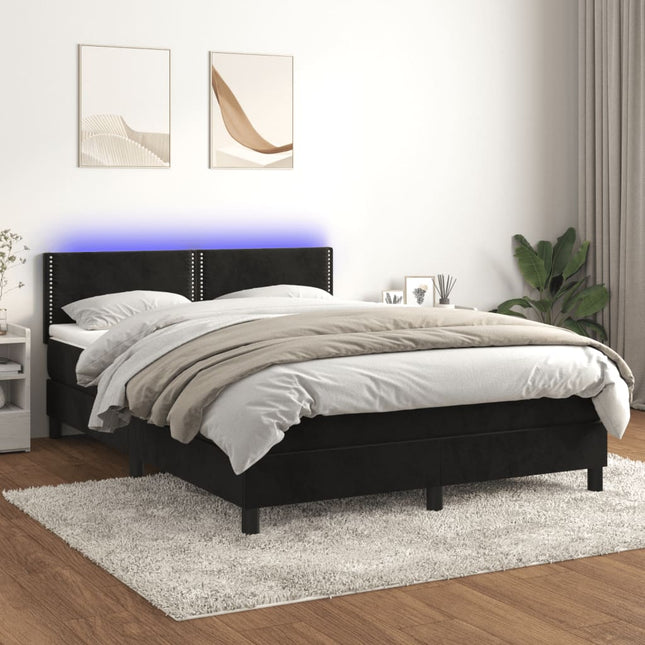 Boxspring met matras en LED fluweel zwart 140x200 cm 140 x 200 cm Effen met spijkers