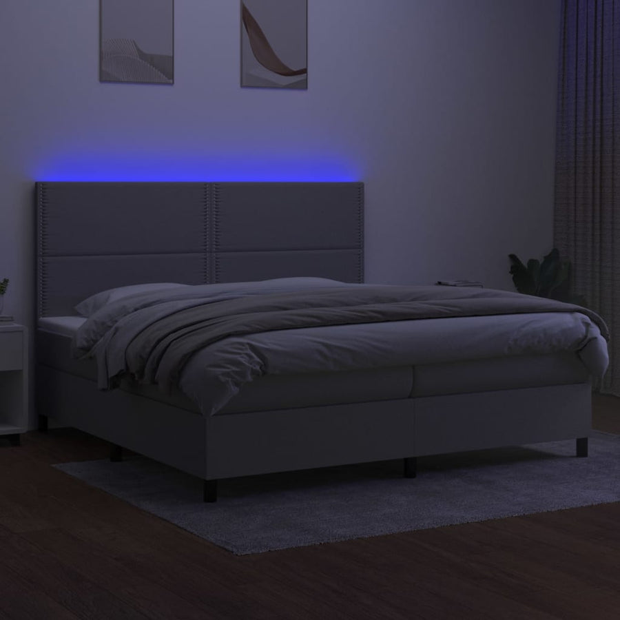 Boxspring met matras en LED stof lichtgrijs 200x200 cm 200 x 200 cm Effen met spijkers