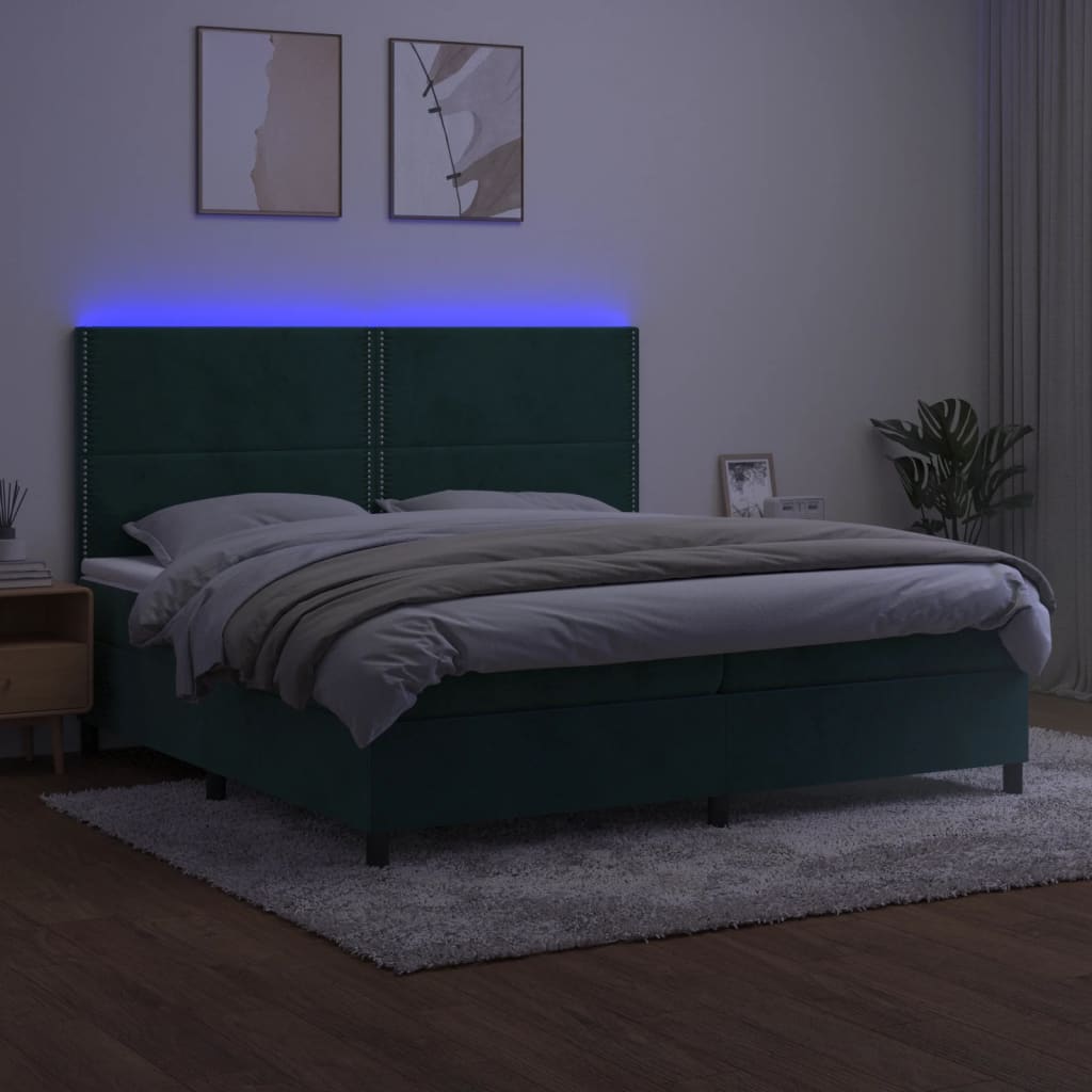 Boxspring met matras en LED fluweel donkergroen 200x200 cm 200 x 200 cm Effen met spijkers