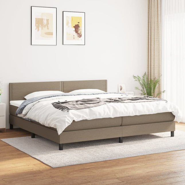 Boxspring met matras stof taupe 200x200 cm 200 x 200 cm Effen met spijkers