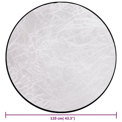 Fotostudioset met lichtset, achtergrondscherm en reflector