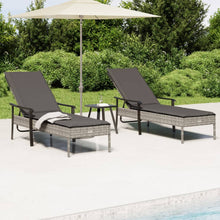 Ligbedden 2 St Met Tafel En Kussens Poly Rattan Grijs 2x Ligbed + Tafel
