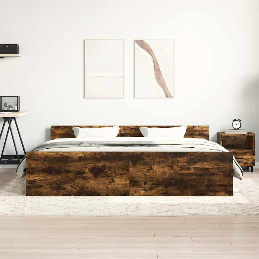 Bedframe Met Hoofd- En Voeteneinde Gerookt Eiken 200 x 200 cm