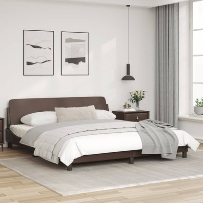 Bedframe Met Hoofdbord Kunstleer Bruin 180X200 Cm