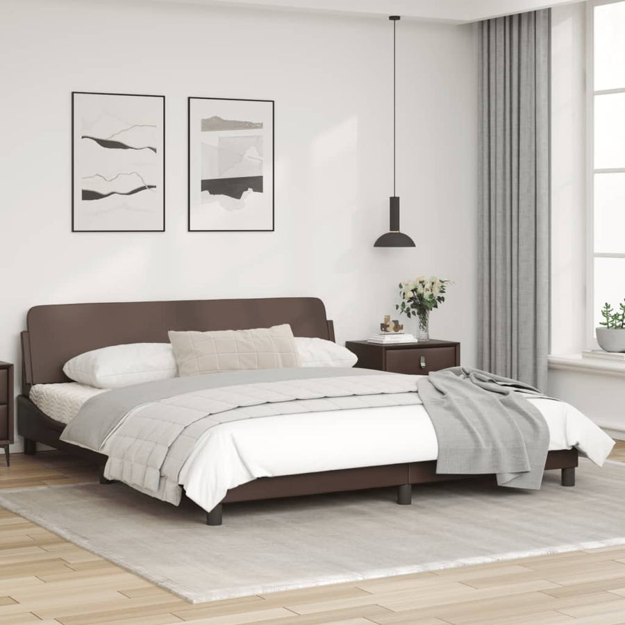 Bedframe Met Hoofdbord Kunstleer Bruin 180X200 Cm