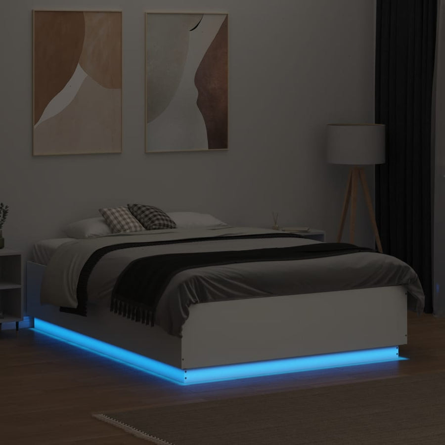 Bedframe met LED-verlichting bewerkt hout wit 135x190 cm