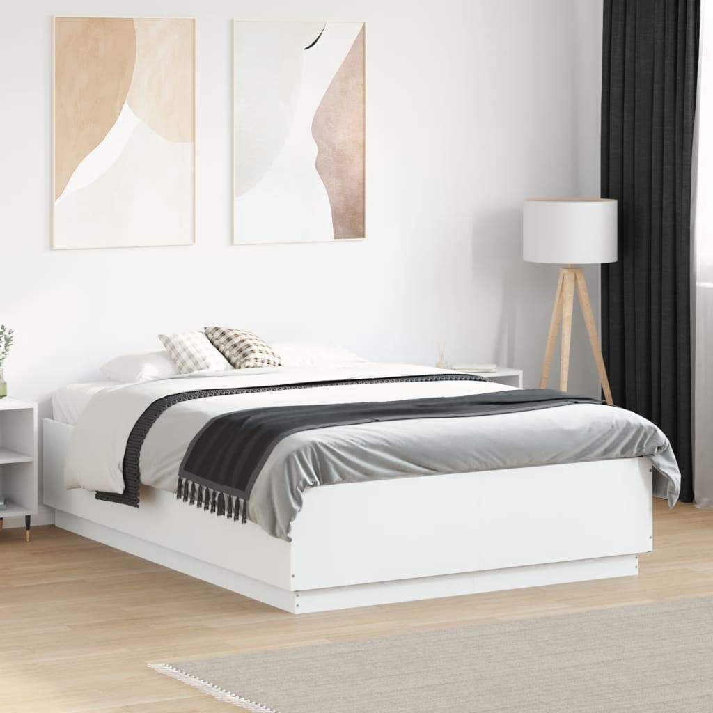 Bedframe met LED-verlichting bewerkt hout wit 135x190 cm