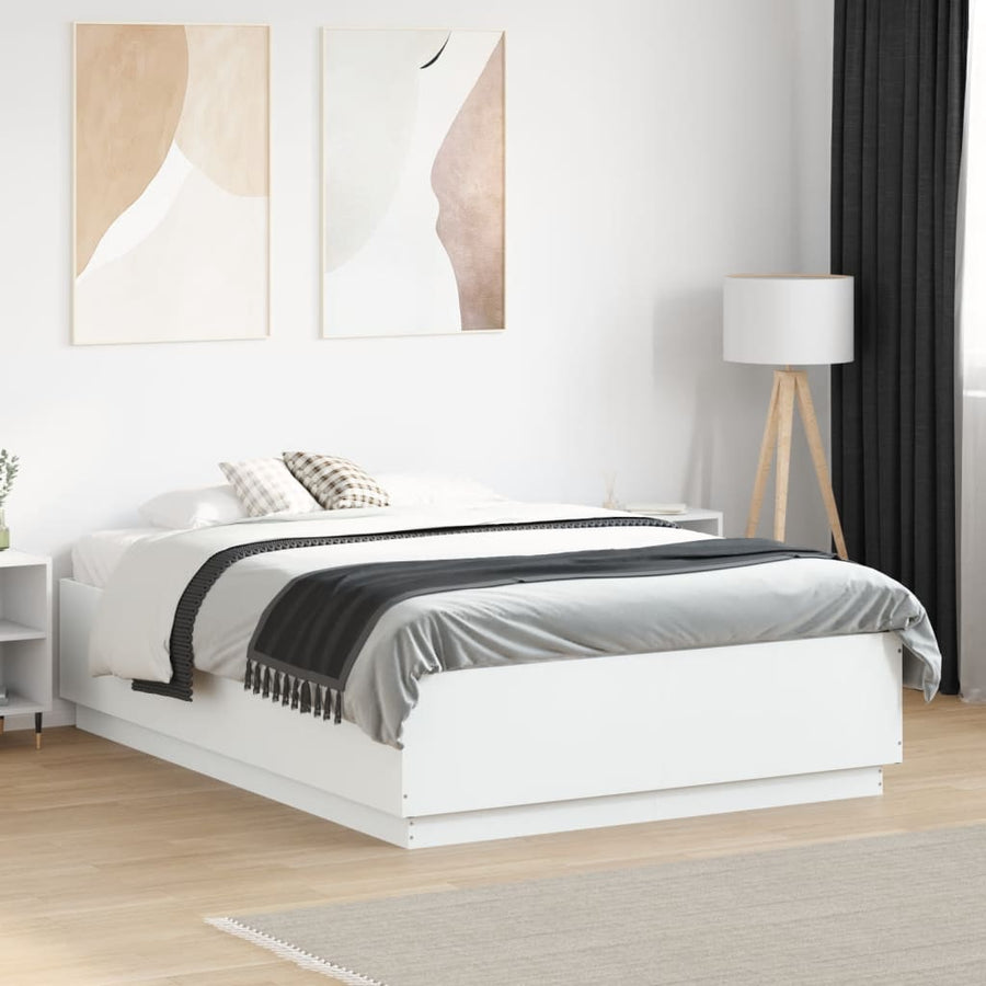 Bedframe met LED-verlichting bewerkt hout wit 135x190 cm