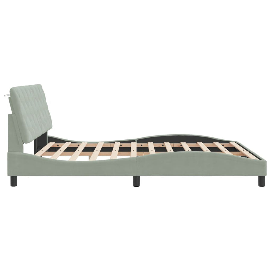 Bedframe met hoofdeinde fluweel lichtgrijs 180x200 cm