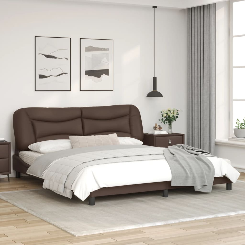 Bedframe Met Hoofdbord Kunstleer Bruin 180X200 Cm