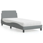 Bed met matras stof lichtgrijs 80x200 cm