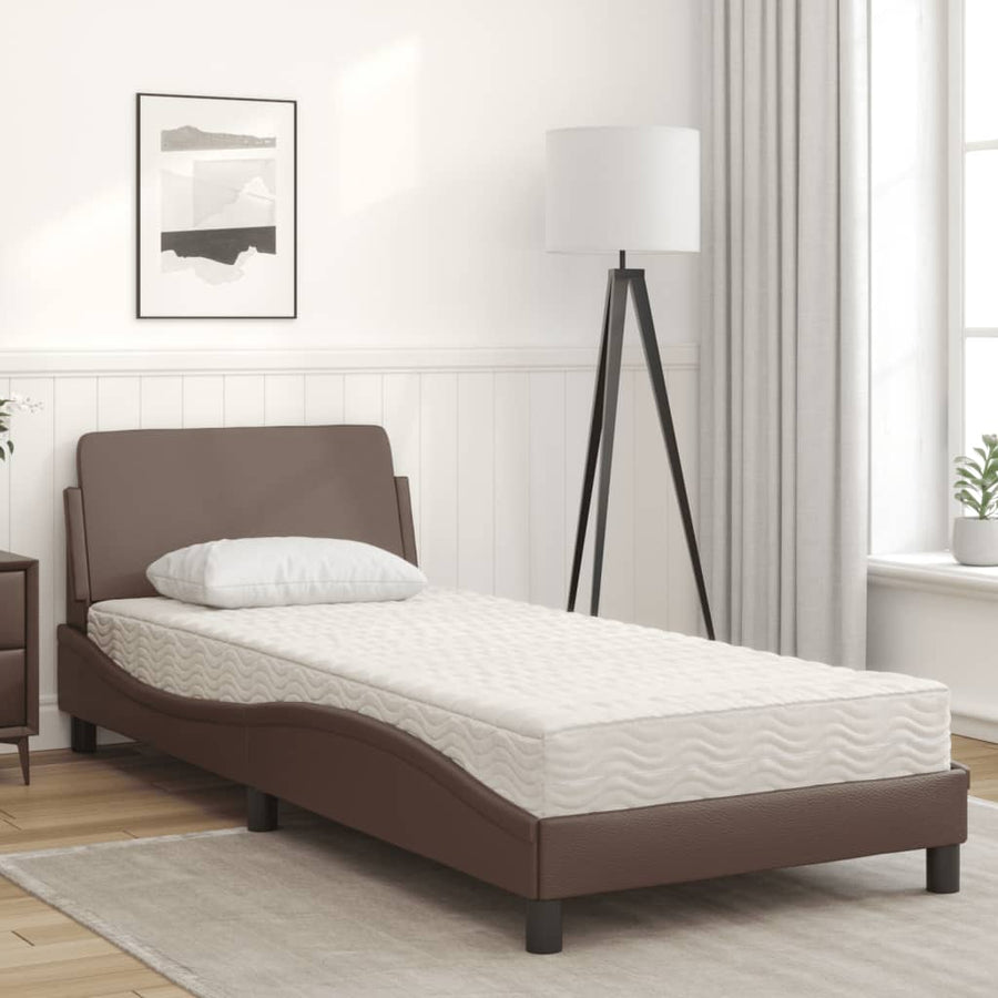 Bed met matras kunstleer bruin 90x200 cm