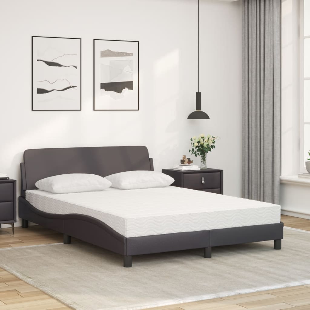 Bed met matras kunstleer grijs 140x200 cm