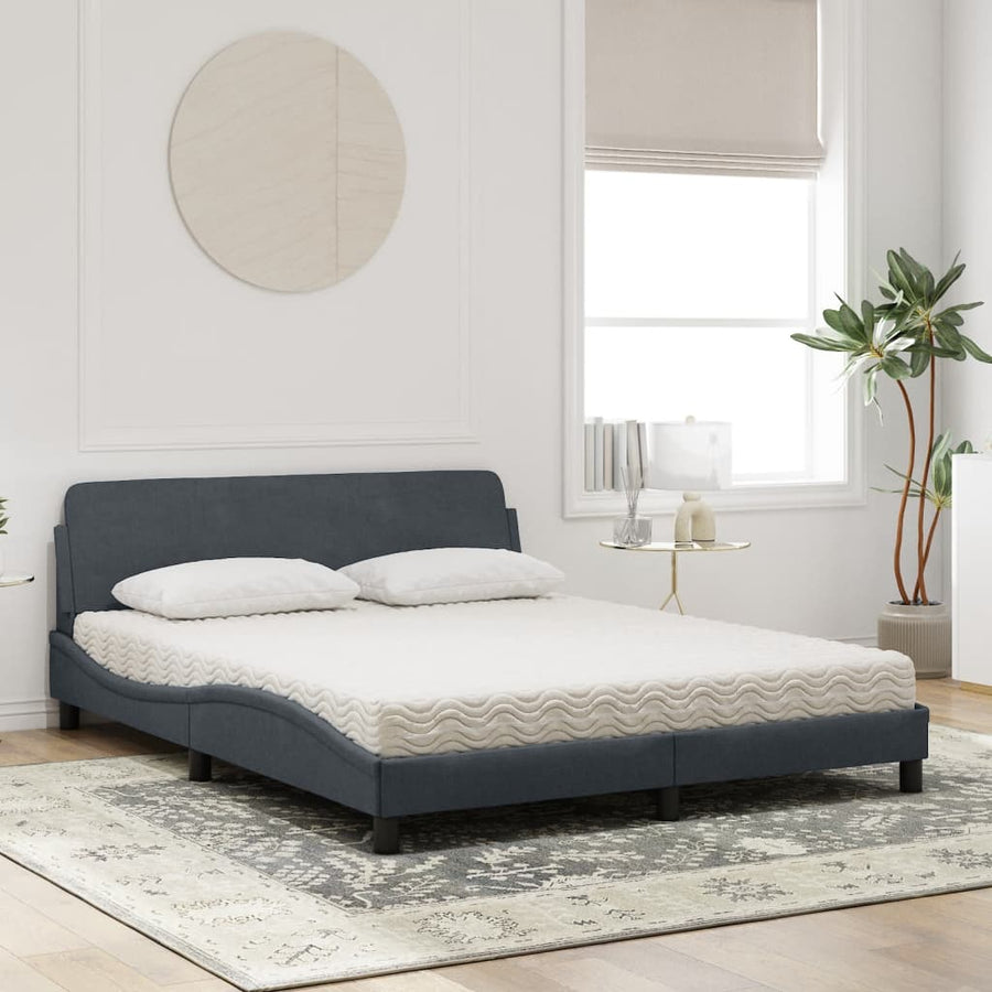 Bed met matras fluweel donkergrijs 160x200 cm