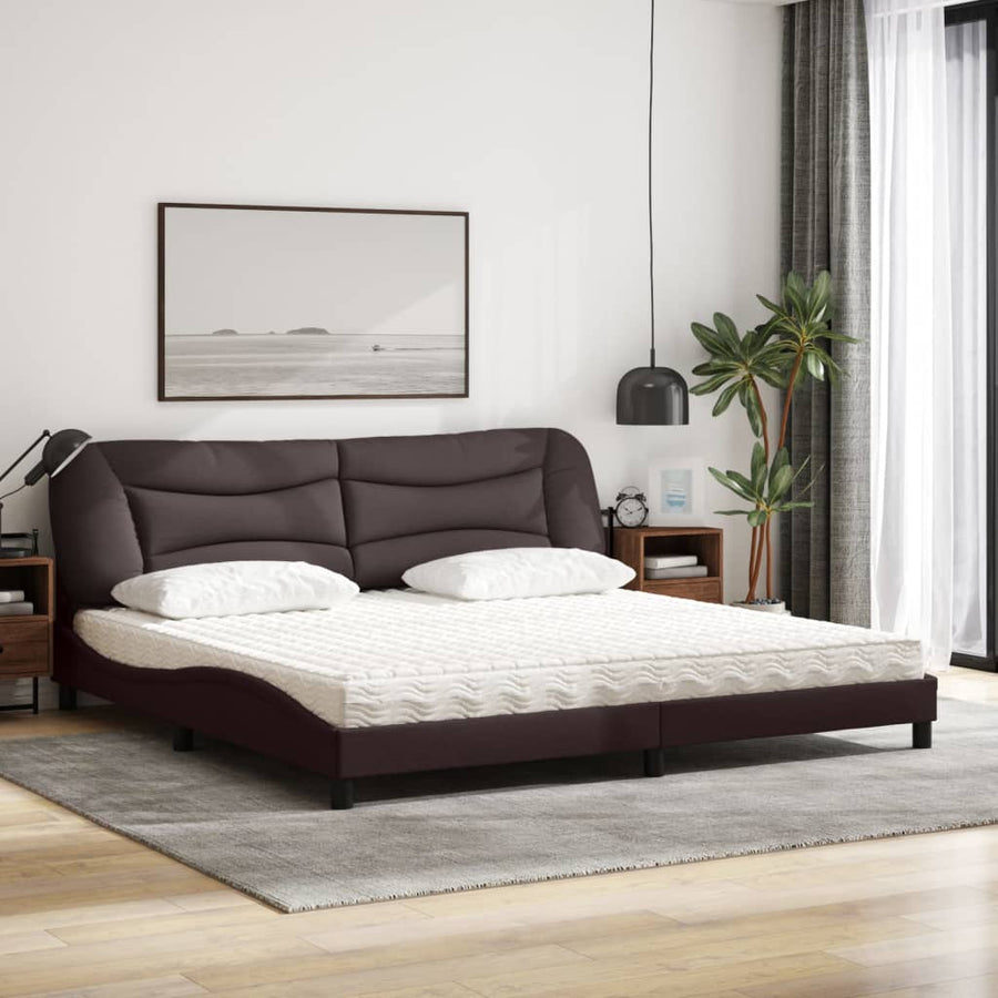 Bed met matras stof donkerbruin 200x200 cm