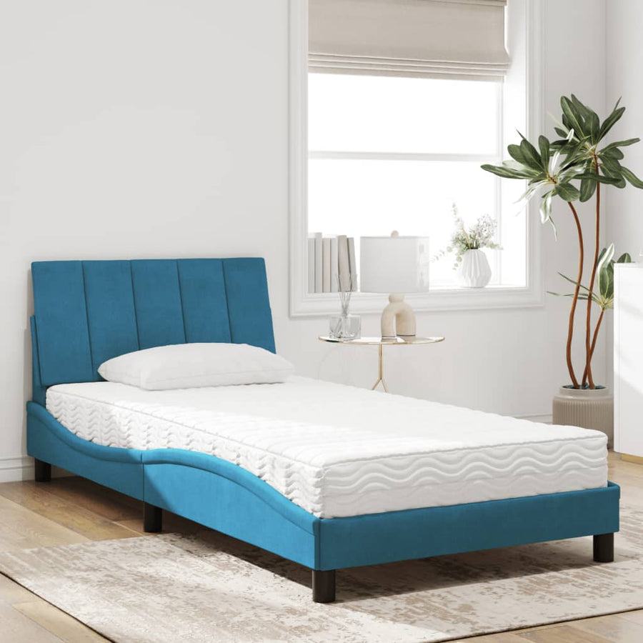 Bed met matras fluweel blauw 100x200 cm
