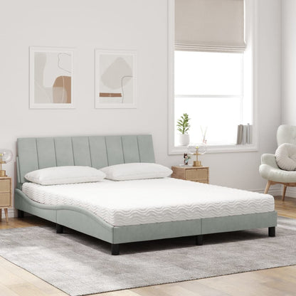 Bed met matras fluweel lichtgrijs 160x200 cm