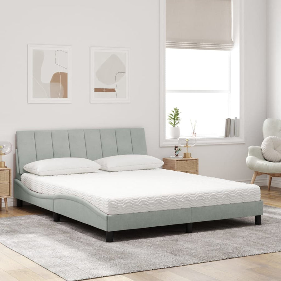Bed met matras fluweel lichtgrijs 160x200 cm