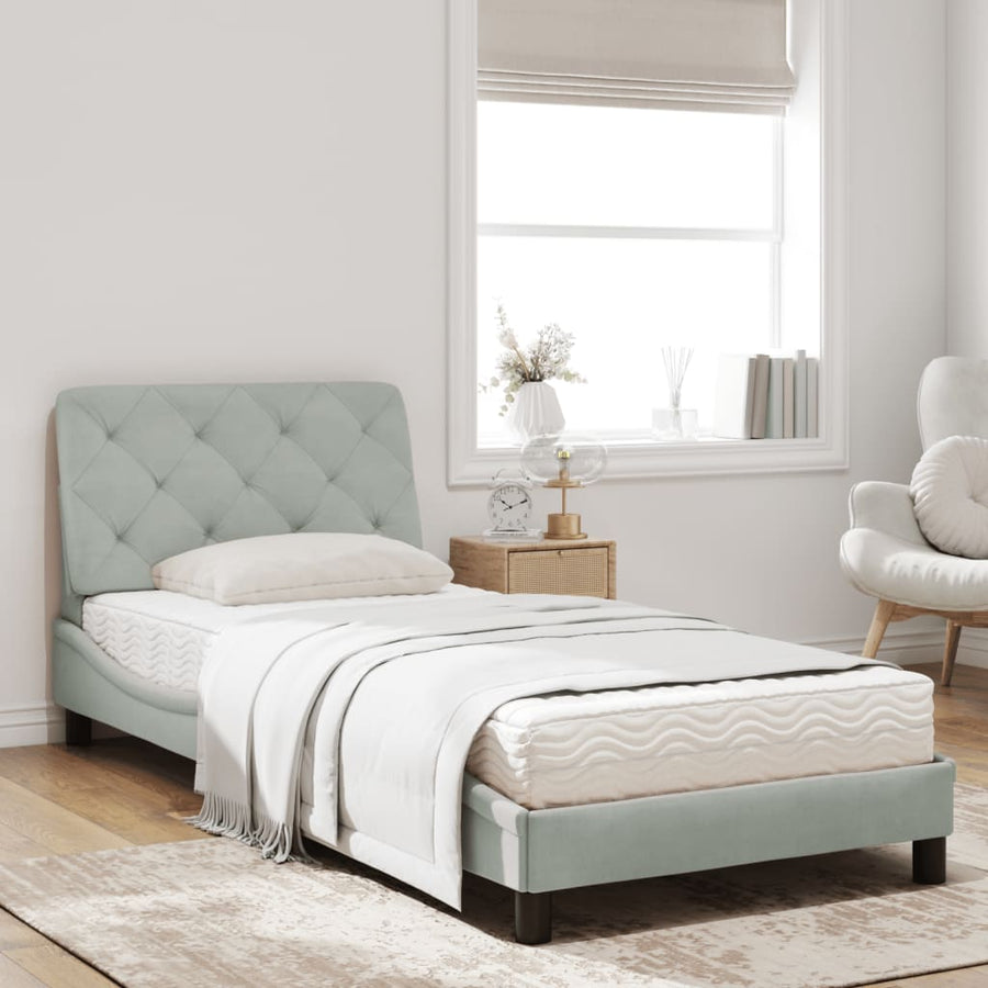Bed met matras fluweel lichtgrijs 90x200 cm