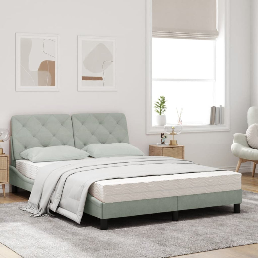 Bed met matras fluweel lichtgrijs 140x200 cm