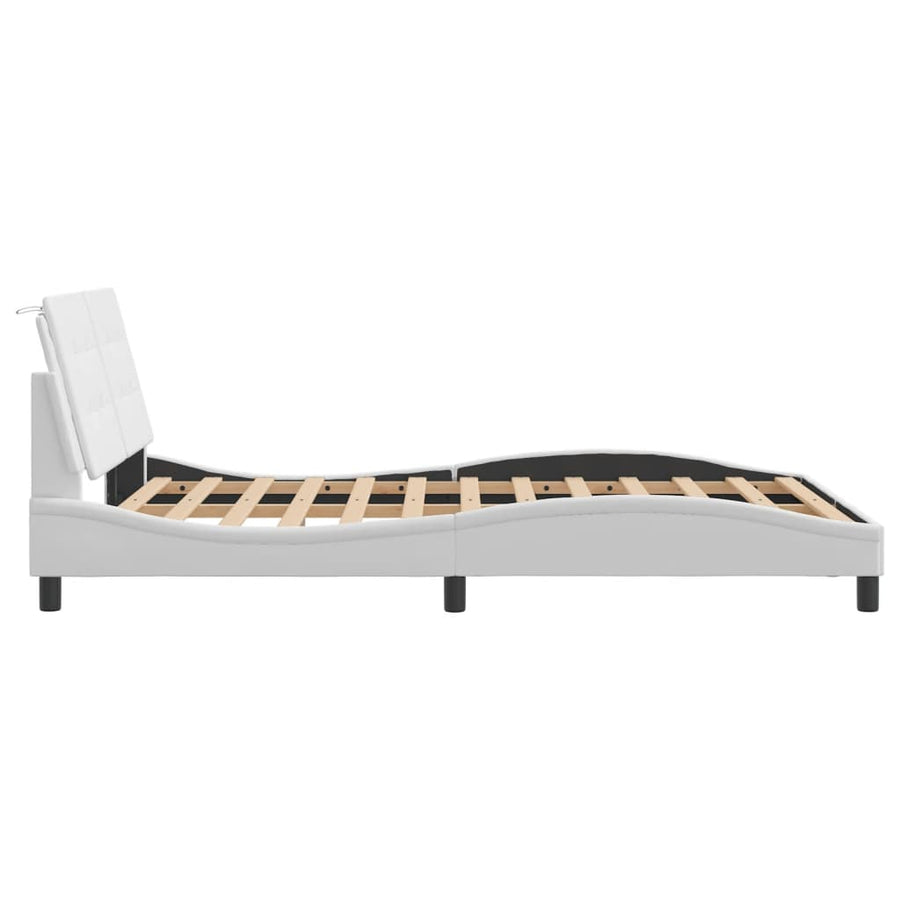 Bedframe met LED-verlichting kunstleer wit 140x200 cm