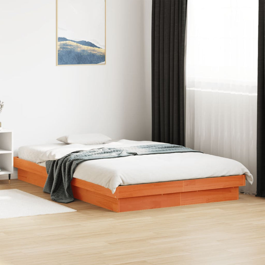 Bedframe Met Led Massief Grenenhout Wasbruin 140X200 Cm